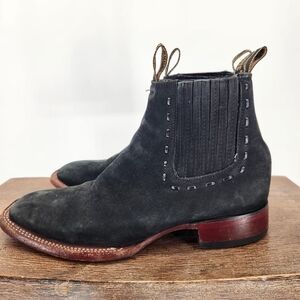 Los Altos western ankle boots Women's Wide Square Toe Suede Ankle Boots in Black